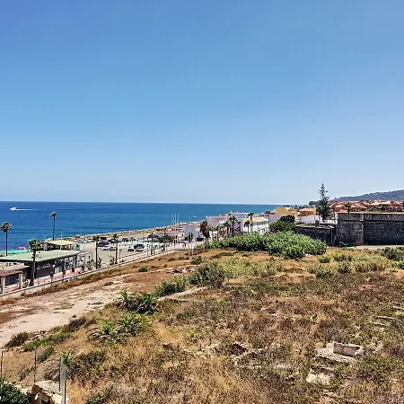 Marina Del Castillo 5001 Apartment Manilva